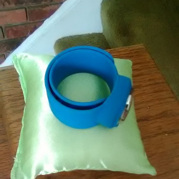 Slap Band Watch - Picture 6 of 6